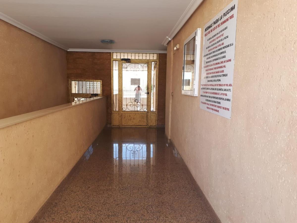 Apartamento 9 de Octubre Los Montesinos Exterior foto